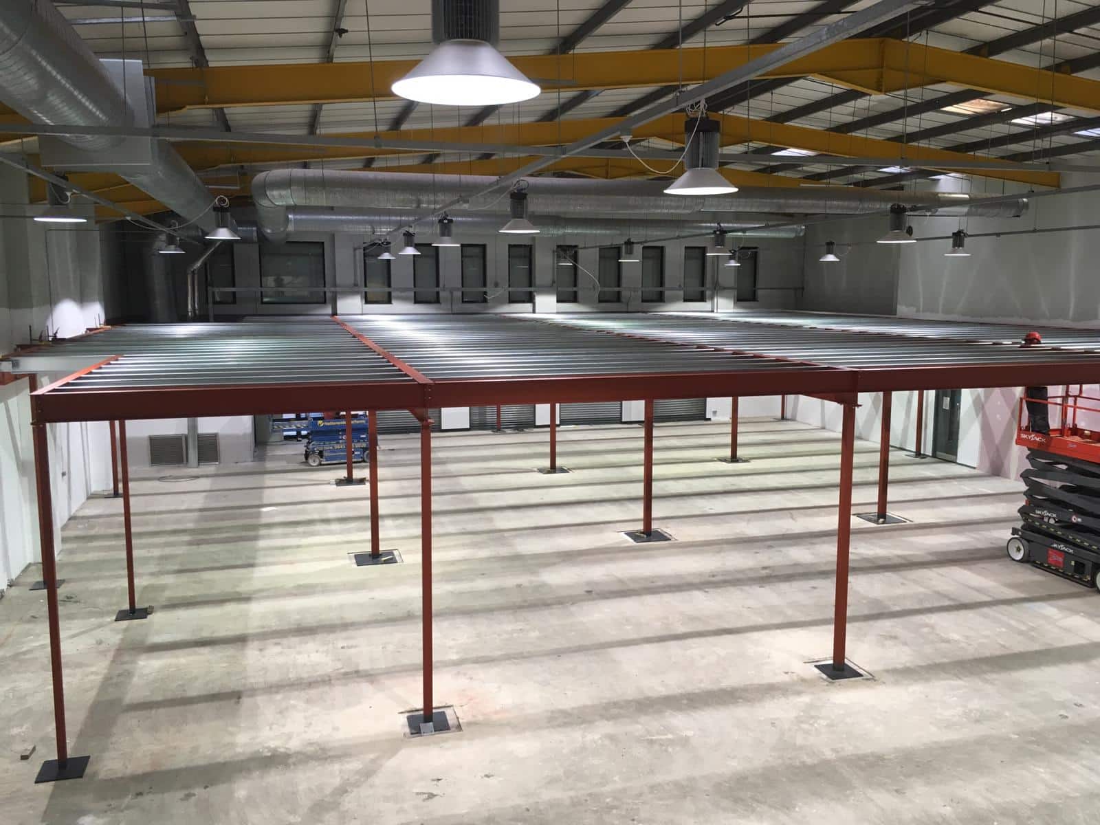 Mezzanine floor build